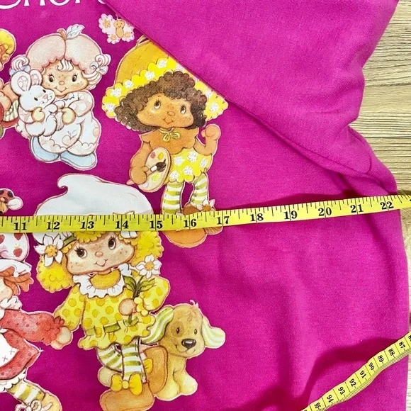 STRAWBERRY SHORTCAKE With Friends Fuchsia Pink Oversized Sweatshirt Size S - Picture 5 of 5